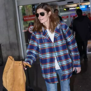 chiara mastroianni arriving at nice airport