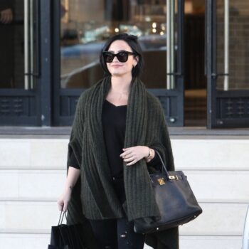 Demi Lovato Shopping At Barneys New York Store In Beverly Hills Ca