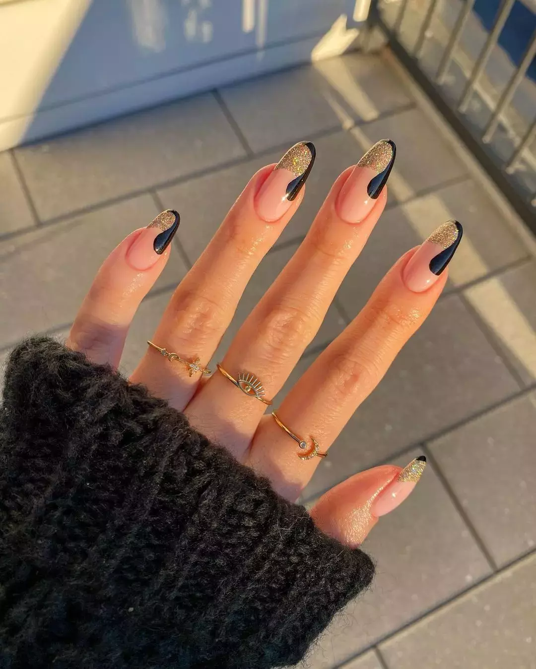 Golden Girl Nails