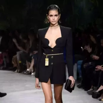 Kaia Gerber Versace Fashion Show In Milan