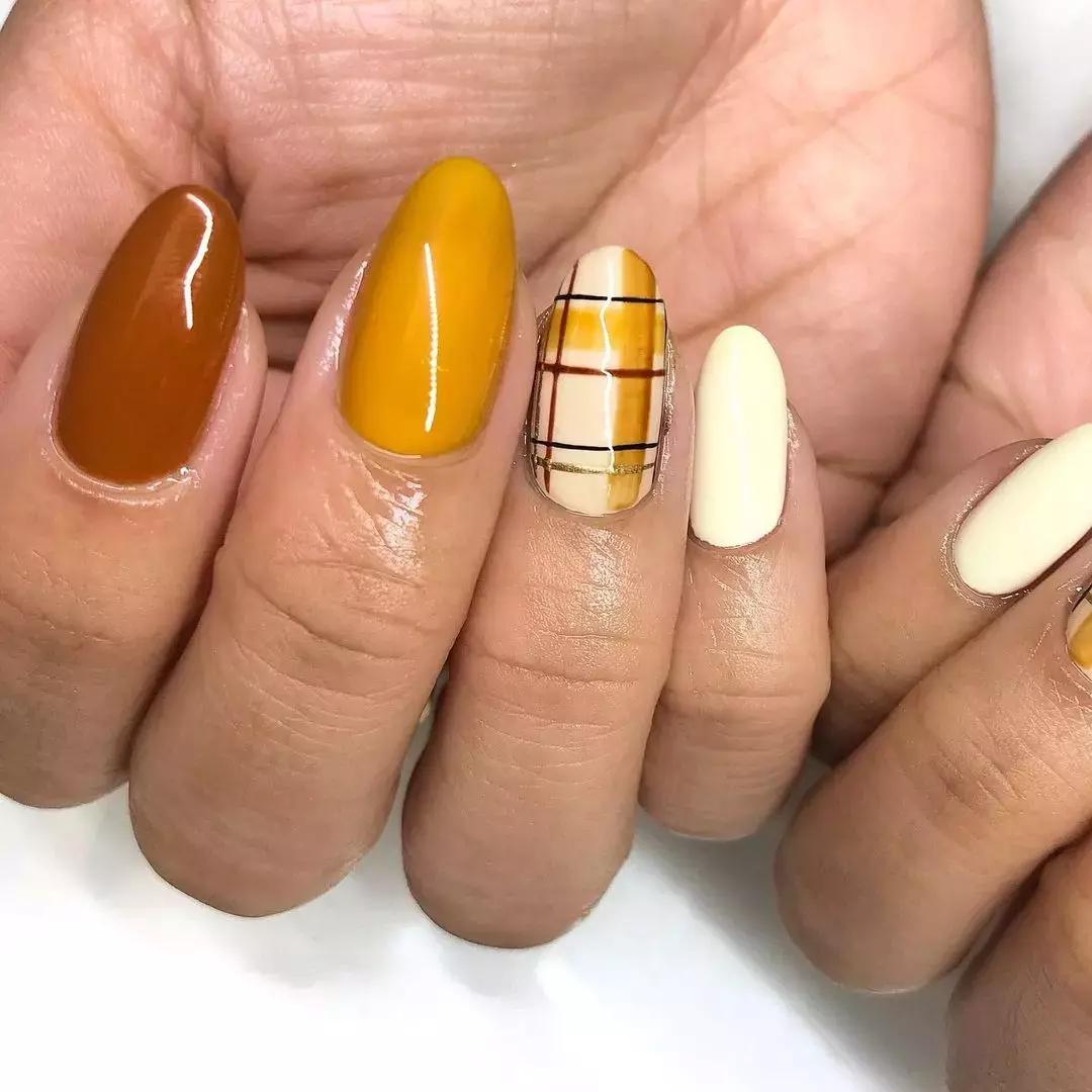 Plaid Nail Art For Thanksgiving