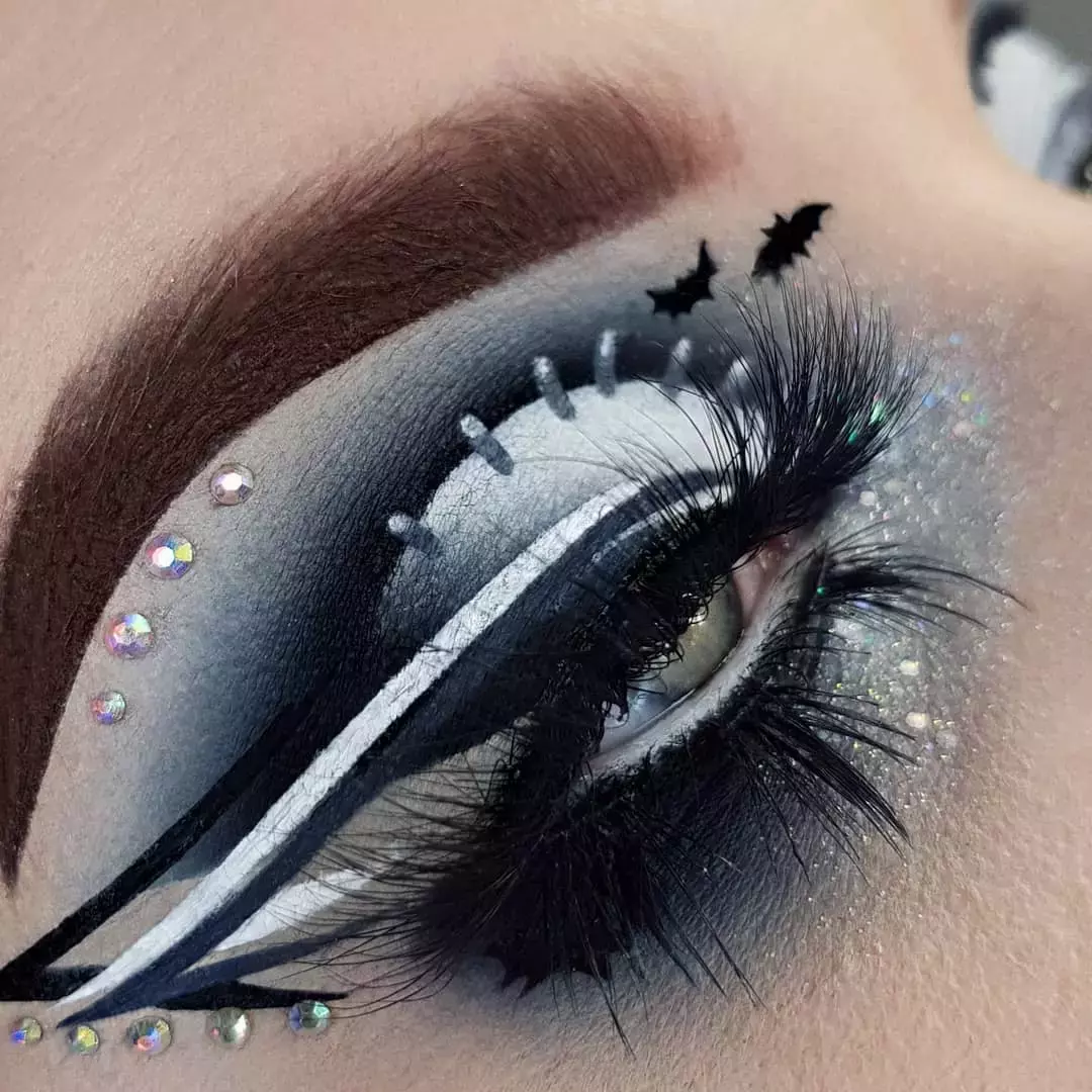 Sexy Bat Eye Halloween Makeup