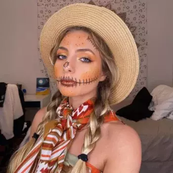 Sexy Scarecrow Halloween Makeup