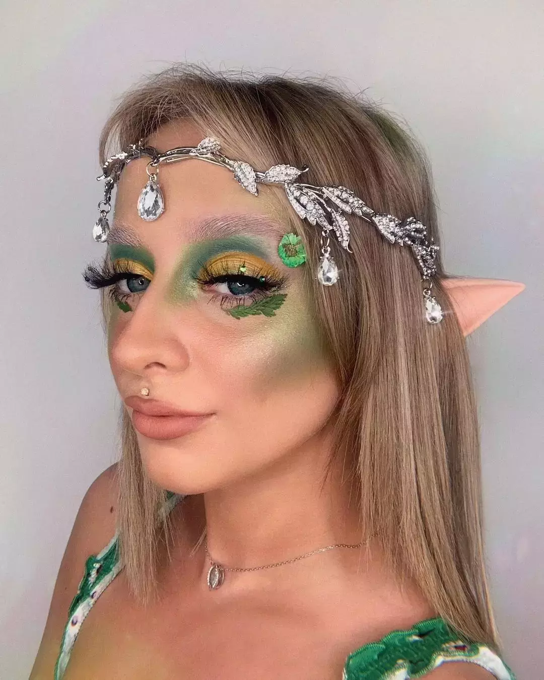 This Elf Halloween Makeup Idea